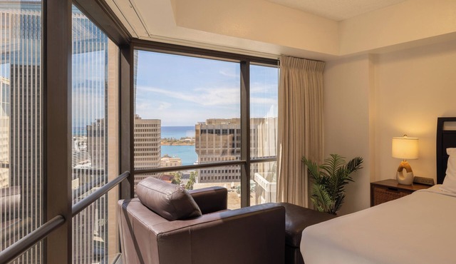 Bishop Suites at Executive Center Ocean View 1 Bedroom Suite + Full Kitchen