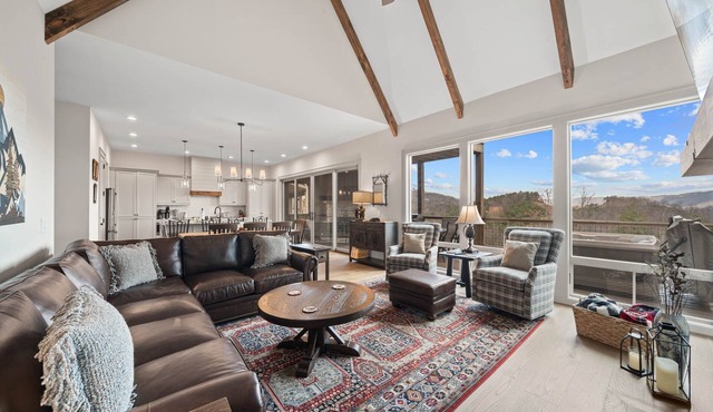 Blue Ridge mountain home with 4 bedrooms, hot tub, and views.