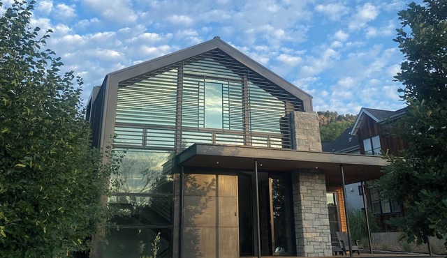 Boulder Mountain Modern Sanctuary at base of Mt Sanitas in Boulder