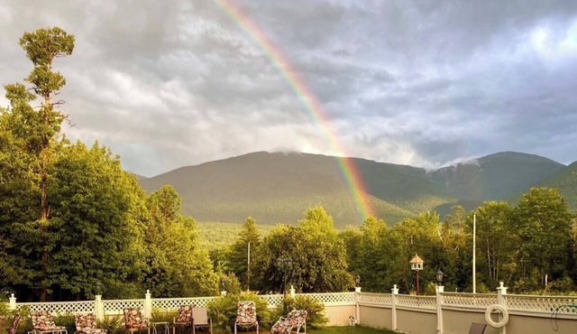 Bowman Inn Views of White Mountains, Pool, Hot tub