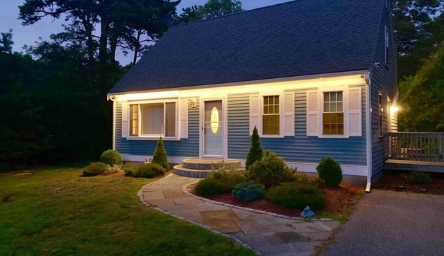 Cape Cod Getaway - 3BR/2BA Beach Pass Included in Barnstable