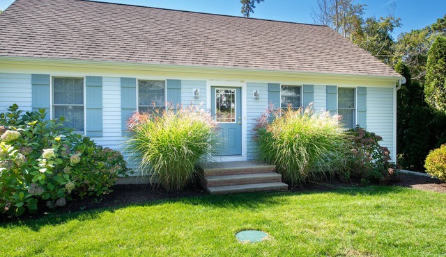 Cape Cod Ranch Retreat | Near Long Pond Beaches