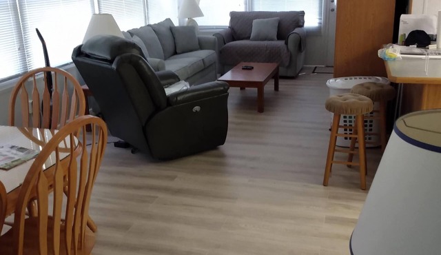 Charming 2-bedroom cabin in tranquil Casco with AC, WiFi