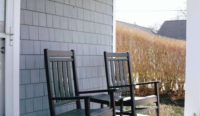 Charming Scarborough Beach, Narragansett 3-bedroom home getaway