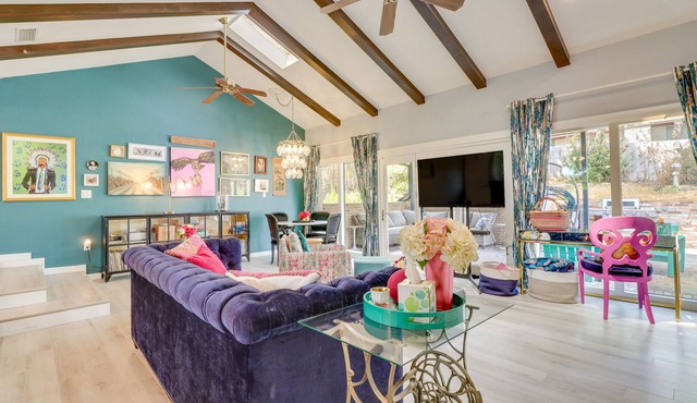 Colorful Austin Home w/Covered Patio & Gas Grill!