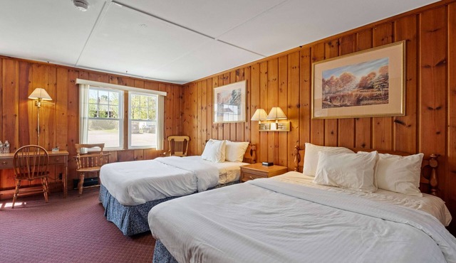 Comfort Meets Charm - 2 Queen Beds