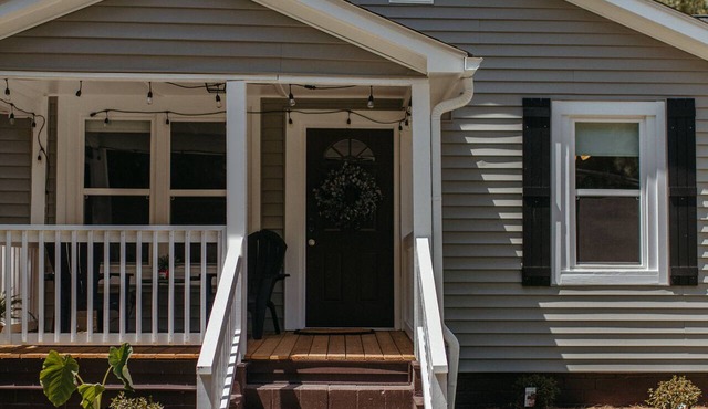 Comfortable and Peaceful 3 Bedroom/2 Bathroom Cottage