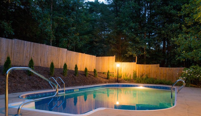 Comfy | Private | Hot Tub | Mountain Oasis | Ultimate TV package