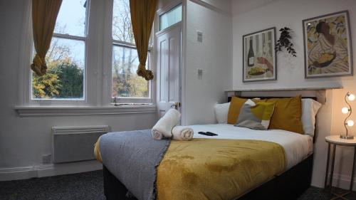 Compact Modern Studio, Great Location with Parking in Birmingham