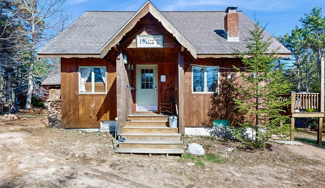 Cozy Chalet with Modern Comforts and Mountain Adventure Awaits