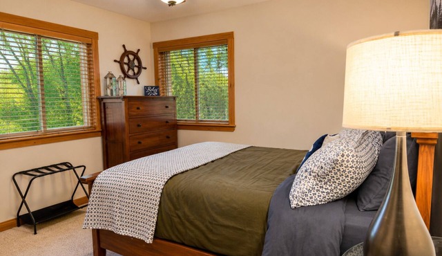 Cozy Conway Village Getaway, Private Beach, Game Room & Wooded Deck Retreat