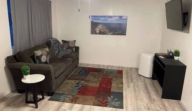 Cozy Jungle Getaway – 1BR/1BA with Optional Car Rental