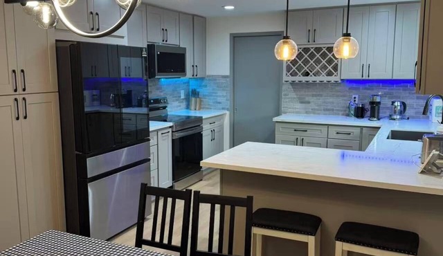 Cozy Kenmore Home Near beach