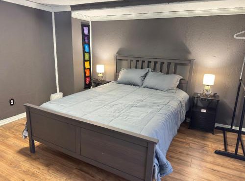 Cozy Room with Private Entrance and Patio near Denver
