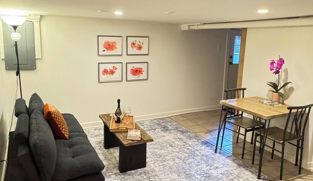 Cozy Seattle Retreat w/Private Sauna in Ballard
