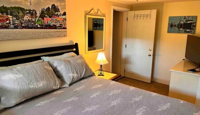 Cozy up near downtown at the Wildflower Inn at Deermount.