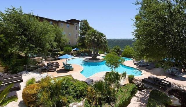 CozySuites Stunning 1BR Condo in Mountain Resort #02