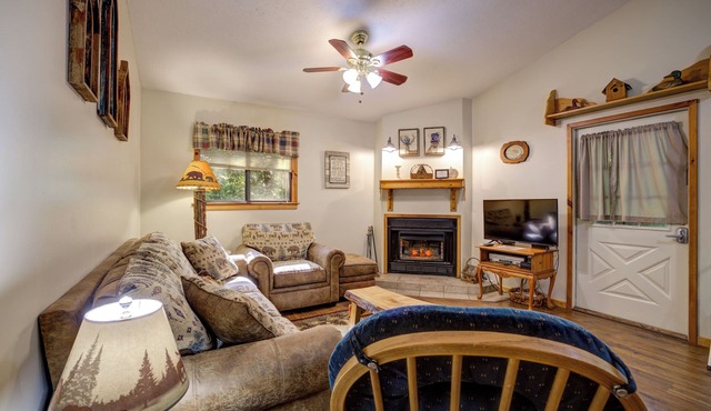 Creekside Haven - 10% OFF or 4th Night Free - Ask for details!