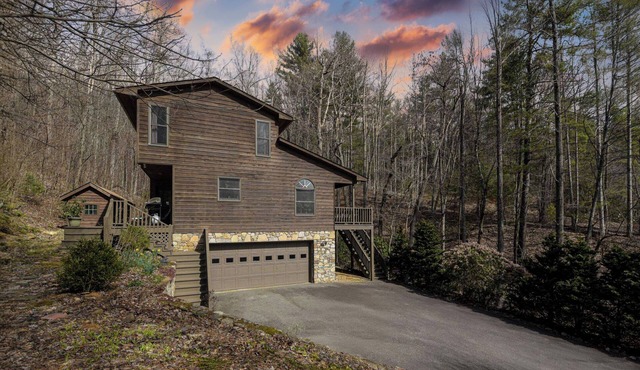 Creekside Mountain by AvantStay | Private Sauna