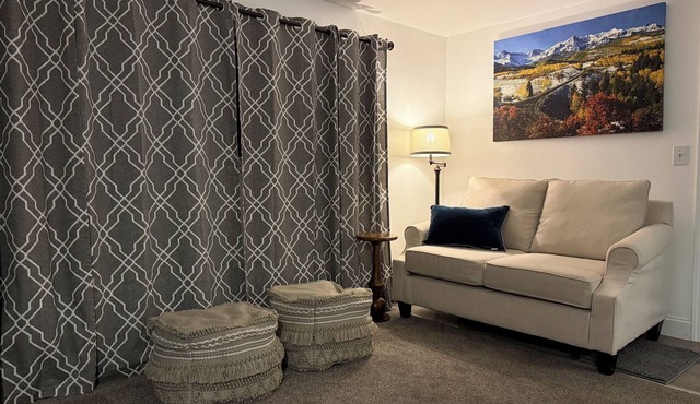 Custom 2-bedroom, Full kitchen. apartment located East Colorado Springs.