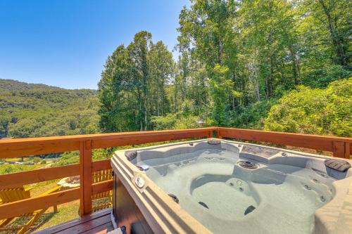 Deck & Fire Pit! Mtn Escape, 12 Mi to Asheville