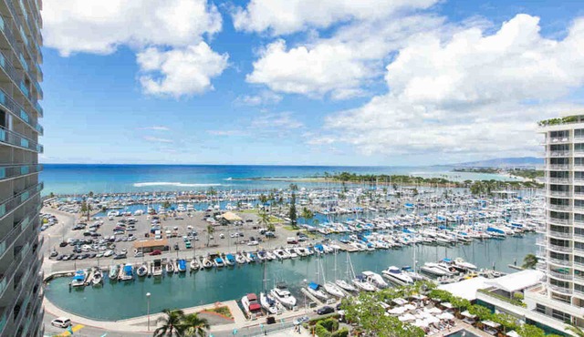 Deluxe Waikiki Ocean Front Suite - Ilikai