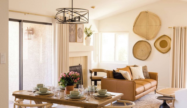 Design-Forward Gem, Heated Pool + Hot Tub, King Bed, Superhost, Flexible in Mesa