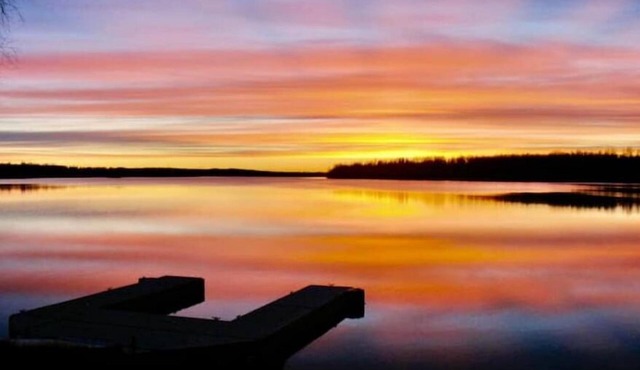 Downtown Wasilla Lakefront Home w/private dock