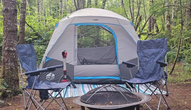 Enchanting 1 Tent. 2 Beds All Included.