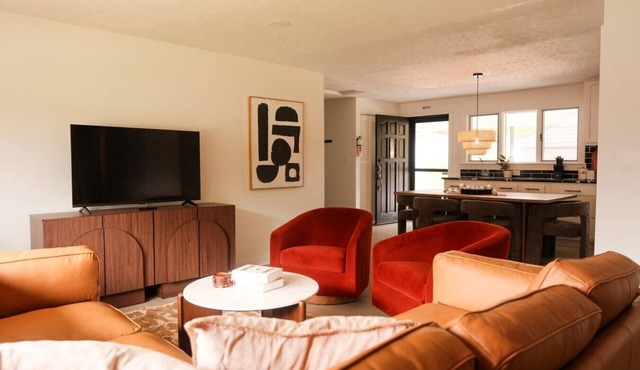 Entire Home|Updated|Patio|Pet-Friendly