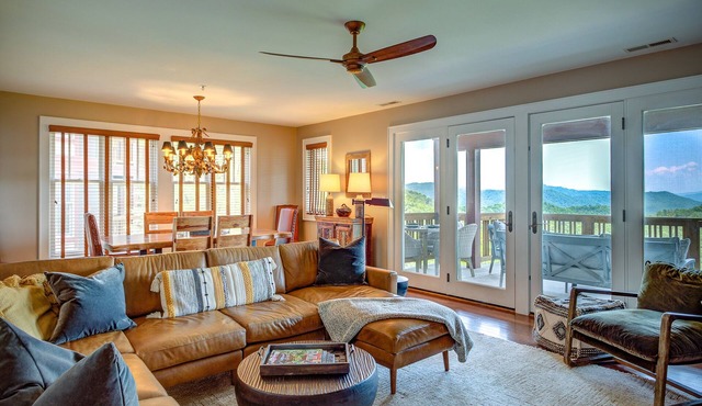 Escape the Heat in the High Country - 3 King Bedrooms & Amazing Views!
