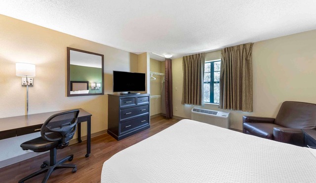 Extended Stay America Suites Fairbanks Old Airport Way