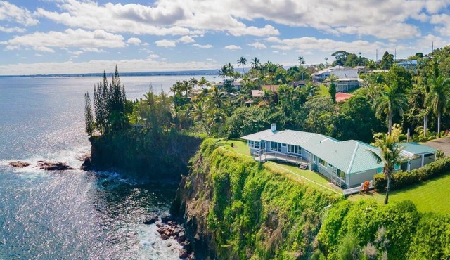 EXTRAORDINARY Hale Kuikahi Oceanfront Retreat - fully airconditioned!