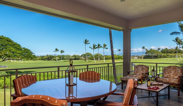 Fairway Villa 120A: Charming w/Shared Pool, AC, 2 Golf Carts & Lanai Ocean Views
