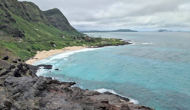 Family friendly home with mountain view, private lanai, yard and WIFI