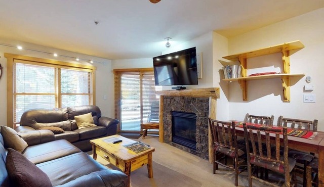 First-Floor Getaway w/a Free WiFi, a Shared Hot Tub & a Fitness Center