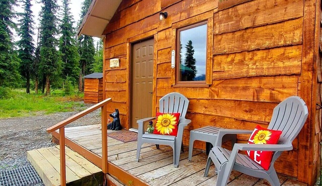 Fox's Den Cozy National Park Stay with Lake Access, Boats, Pets OK