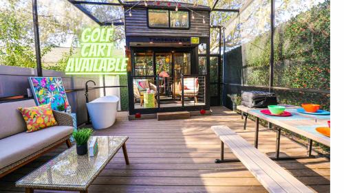FunTropicalTinyHomeGolfCartLake in Orlando