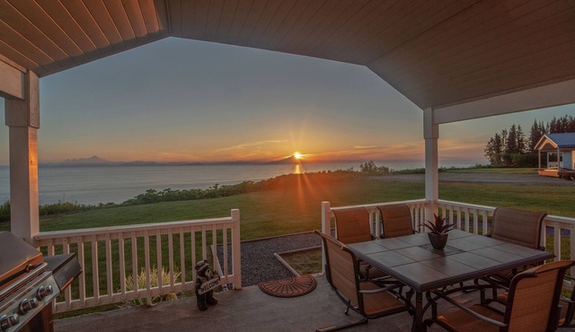 God's View on Cook Inlet in the heart of Alaska's playground.