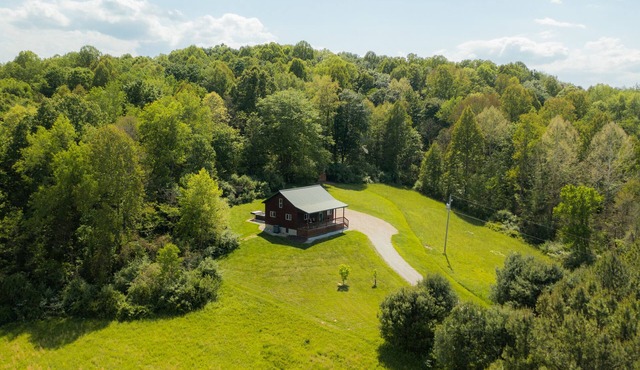 Golden Ridge | Hocking Hills, 62 Acres, Hot Tub