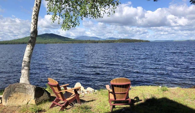 Grand View Lakefront Cottage - Amazing Sunset Views
