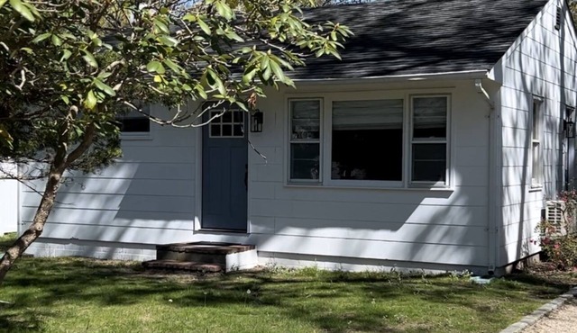 Hampton Cottage.