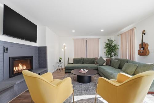 Harmony House | Hot Tub | Experiential home