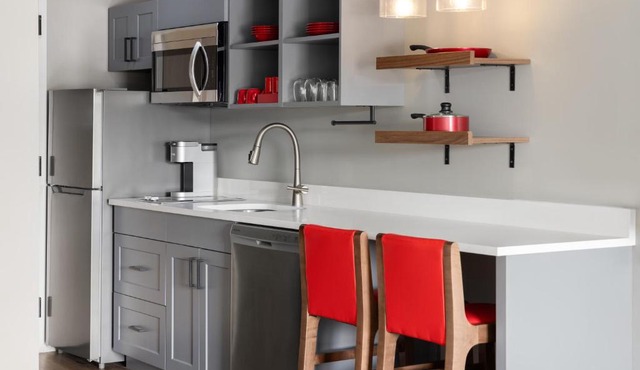 Hawthorn Extended Stay by Wyndham Williston Burlington