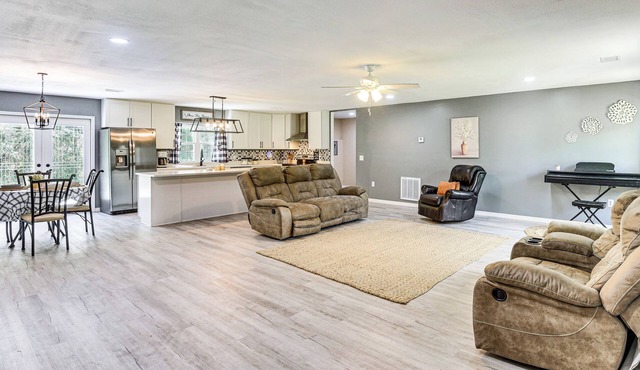 Hike, Fish & Explore: Retreat in Silver Springs! in Silver Springs