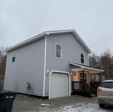 Home away from home 3 bedrooms 1.5 bath, 1 car garage