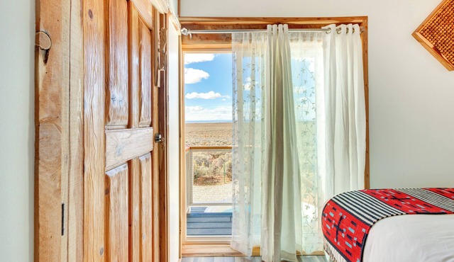 Hot Tub, Sunset Views! Couples Escape in El Prado