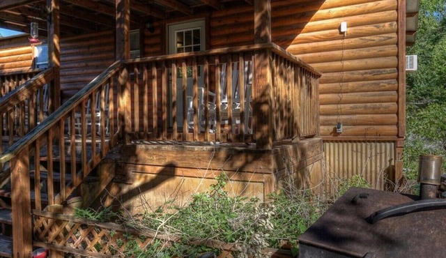 HummingBird Haven River Cabin