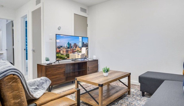 Immaculate Apartment in Austin 5 Min to Downtown ATX