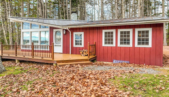 Lakefront house on Damariscotta Lake, perfect getaway